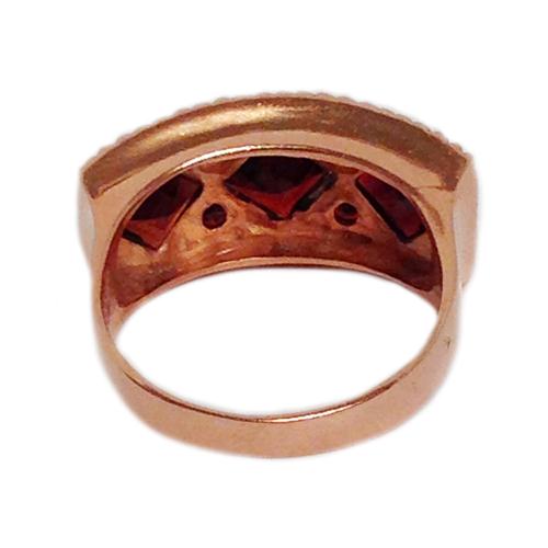 14k Rose Gold Rhombus Garnet Ring