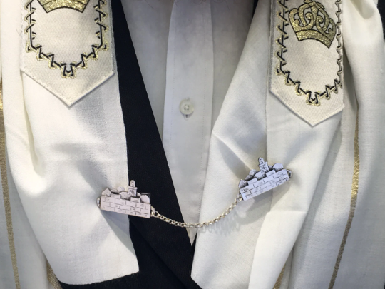 Silver Jerusalem Skyline Tallit Clip