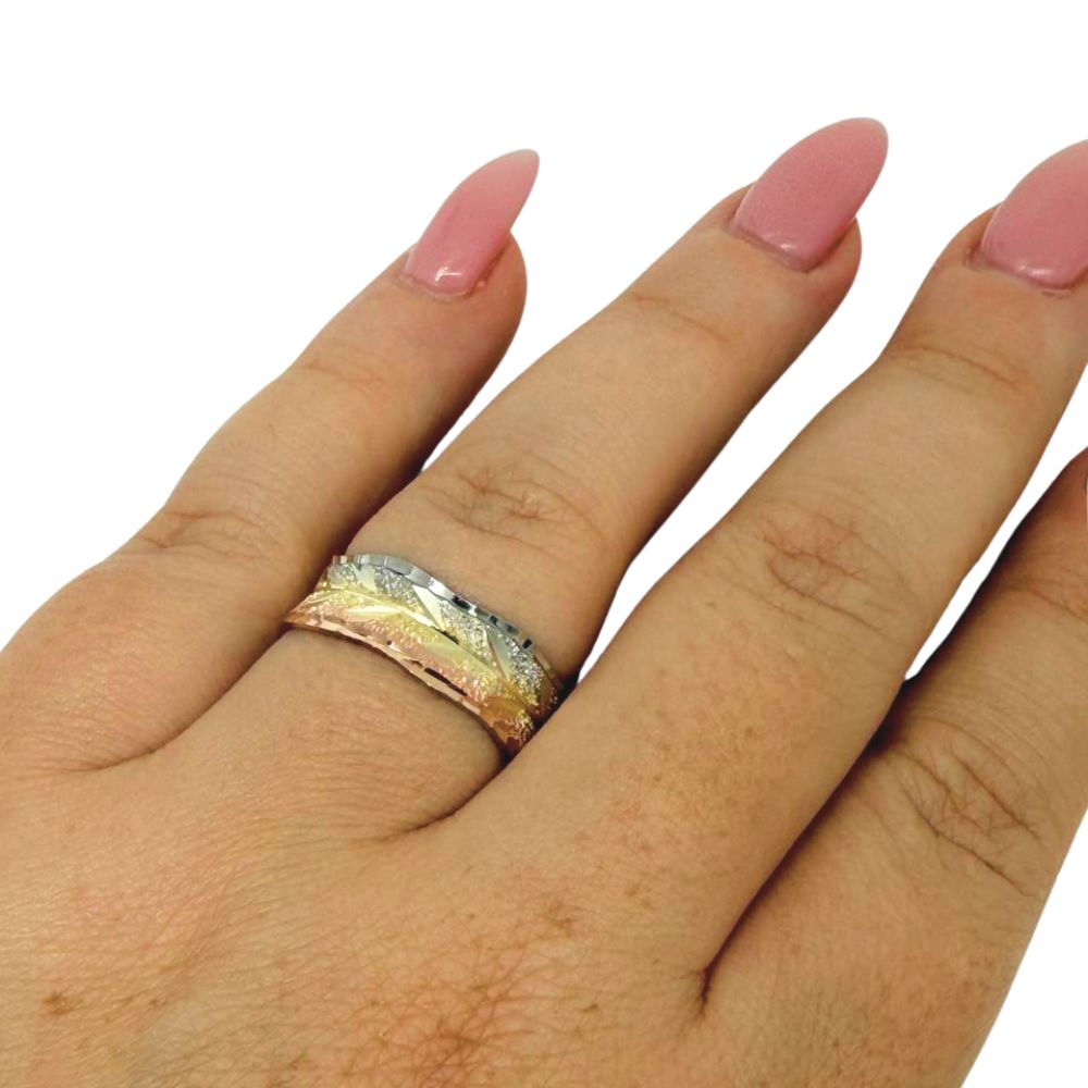 14K Tri-Color Gold Wedding Band Ring with Leaf-inspired Pattern