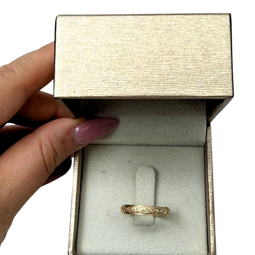 14K Yellow Gold Floral Engraved Wedding Band