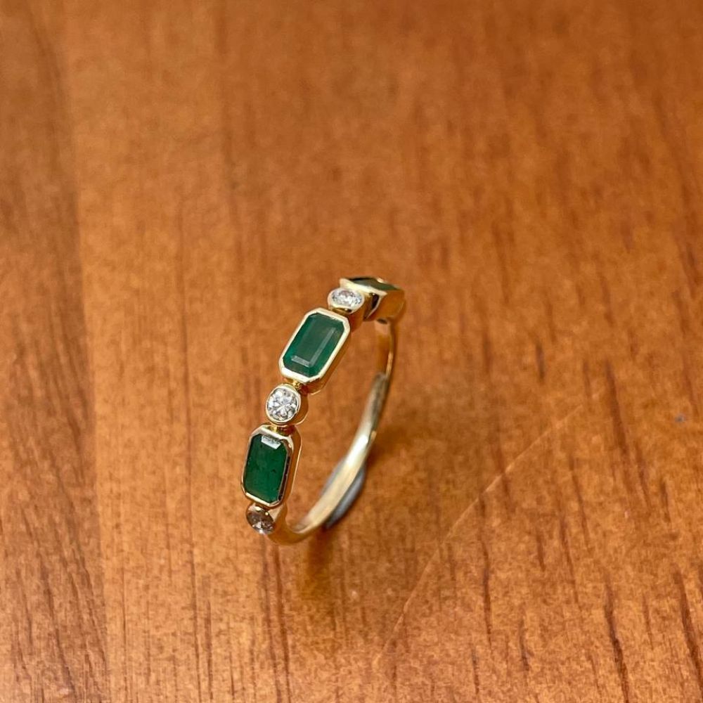 14K Yellow Gold Emerald & Diamond Geometric Band Ring