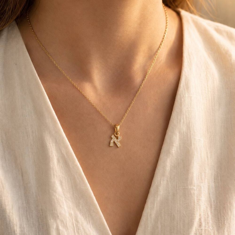 14K Gold Hebrew Letter Pendant with 0.12 CT Diamonds