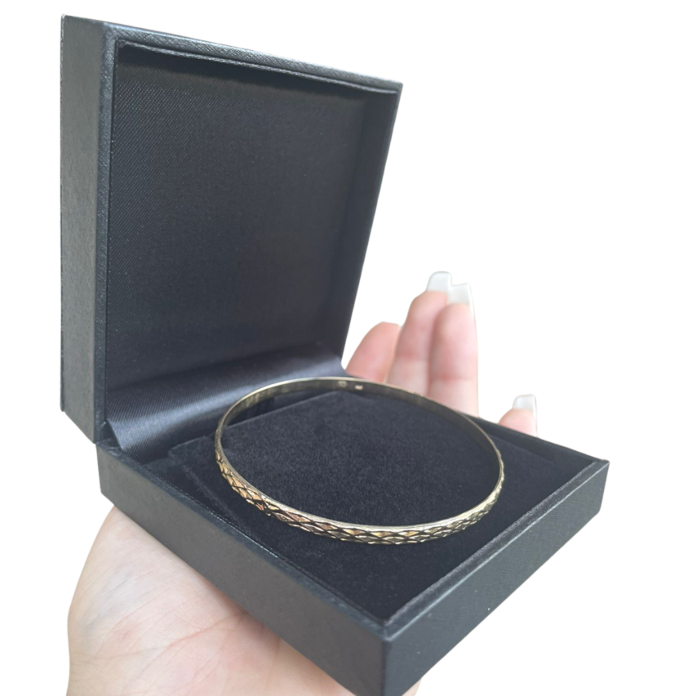 Engraved Latticework 14k Gold Bangle Bracelet