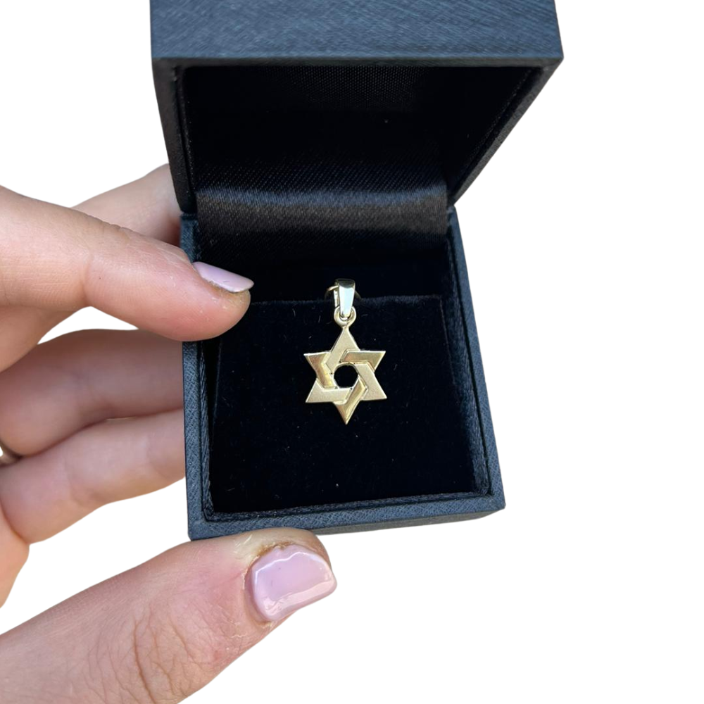 14k Gold Interwoven Star of David Pendant