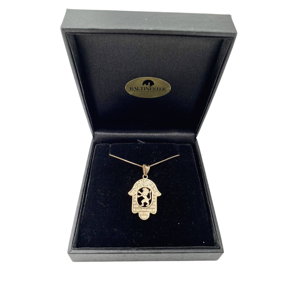 Hamsa Pendant in 14k Gold with Jerusalem, Lion and the Kotel