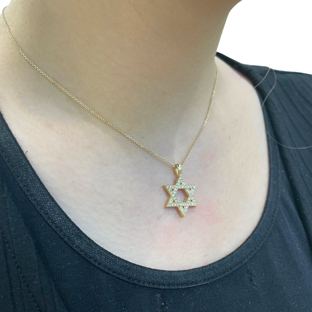 Classic Diamond Star of David Pendant in 18k Gold