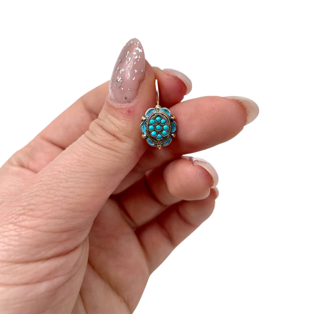 Vintage Style Earrings in 14K Yellow Gold and Turquoise