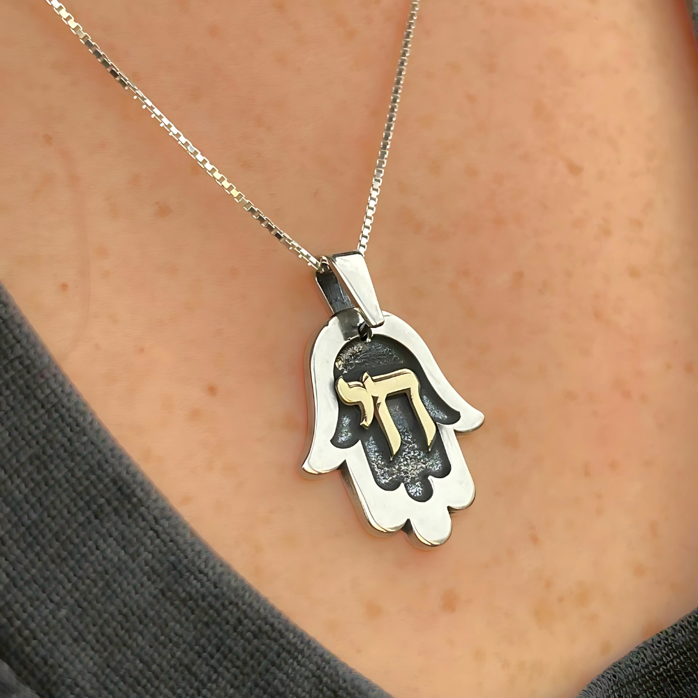 Hamsa with Chai Necklace in 925 Silver & 9K Gold