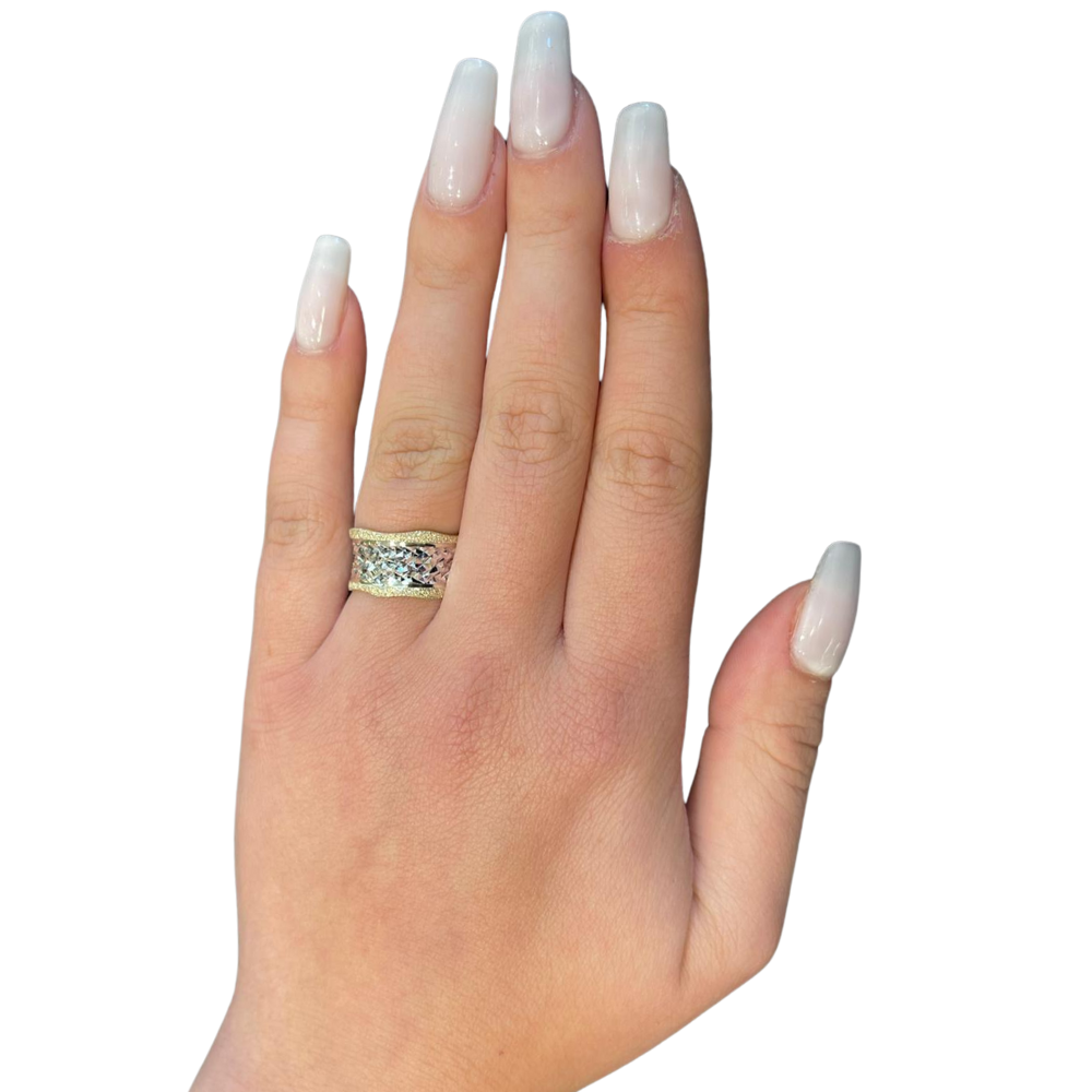 14k White Gold Faceted Wedding Ring