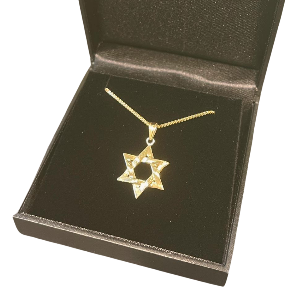 Shiny Gold Intertwined Star of David Pendant