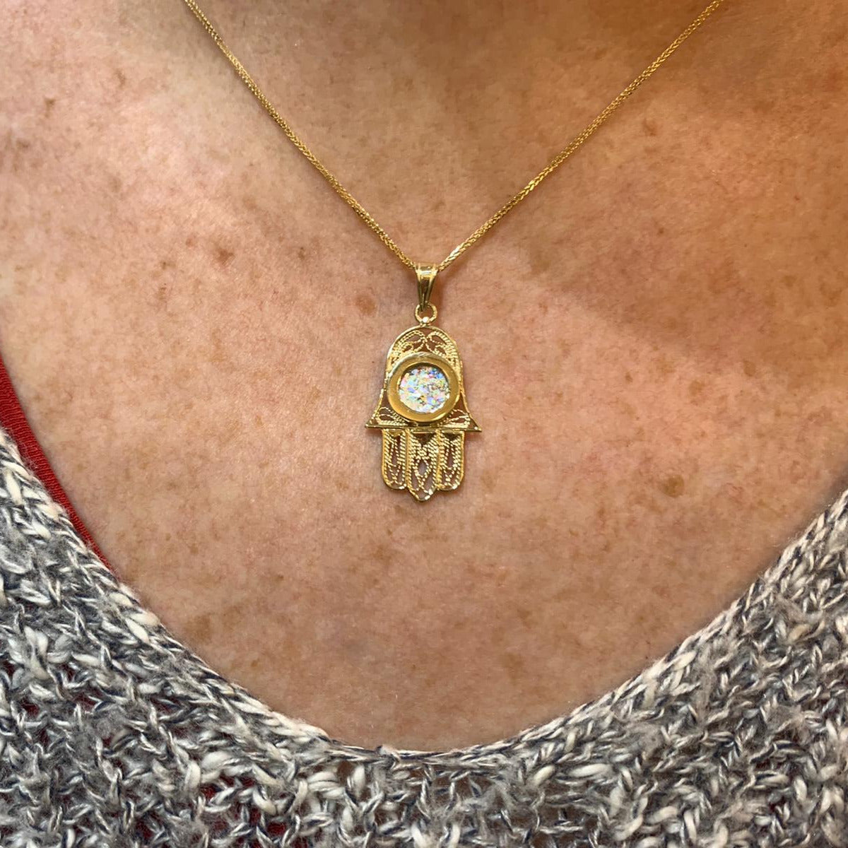 14k Gold Roman Glass Filigree Hamsa Pendant