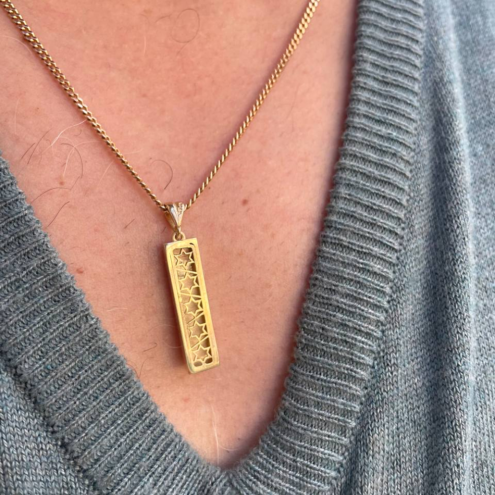 Mezuzah Pendant with Shin in 14K Gold
