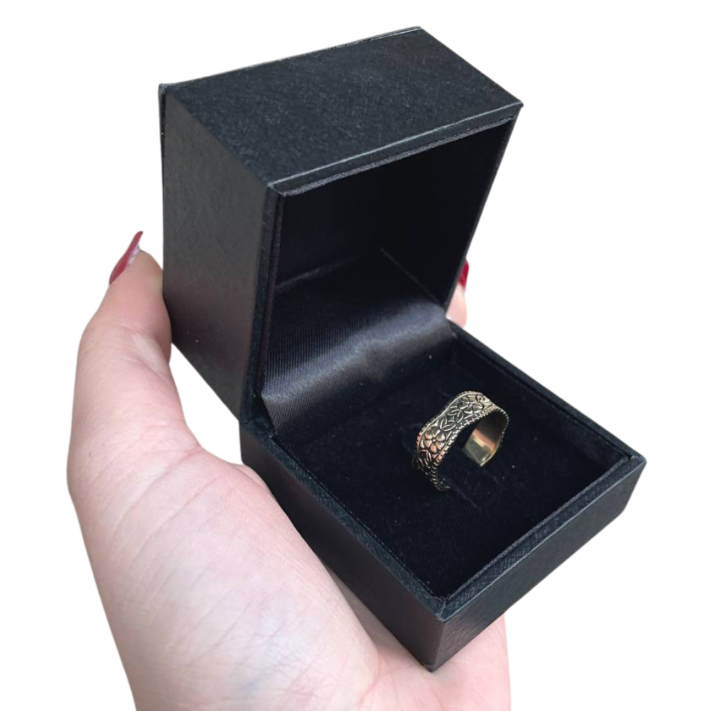 Antique Style Rose Pattern Ring in 14K Gold