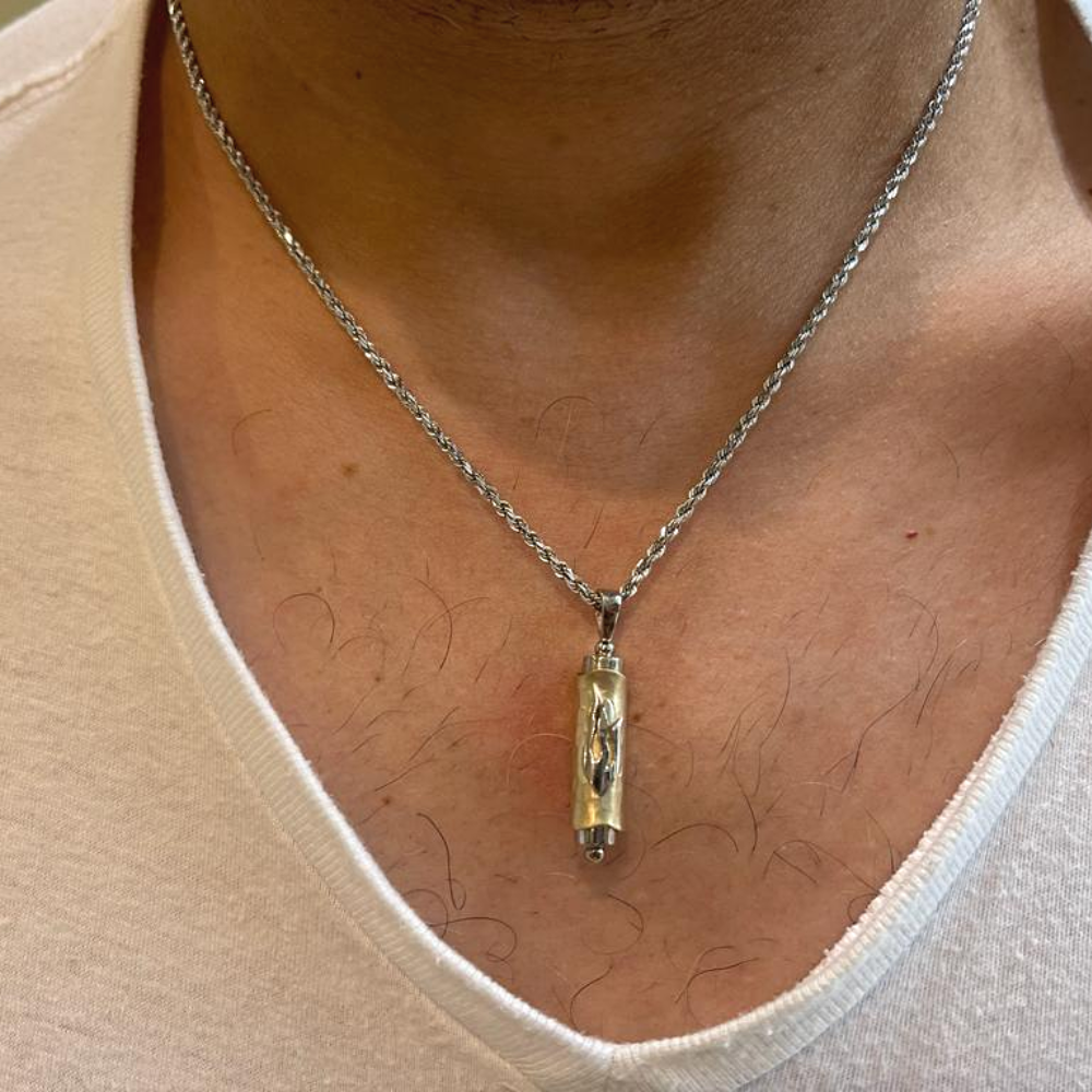 Mezuzah Shin Symbol Pendant in 14k Dual Tone Gold