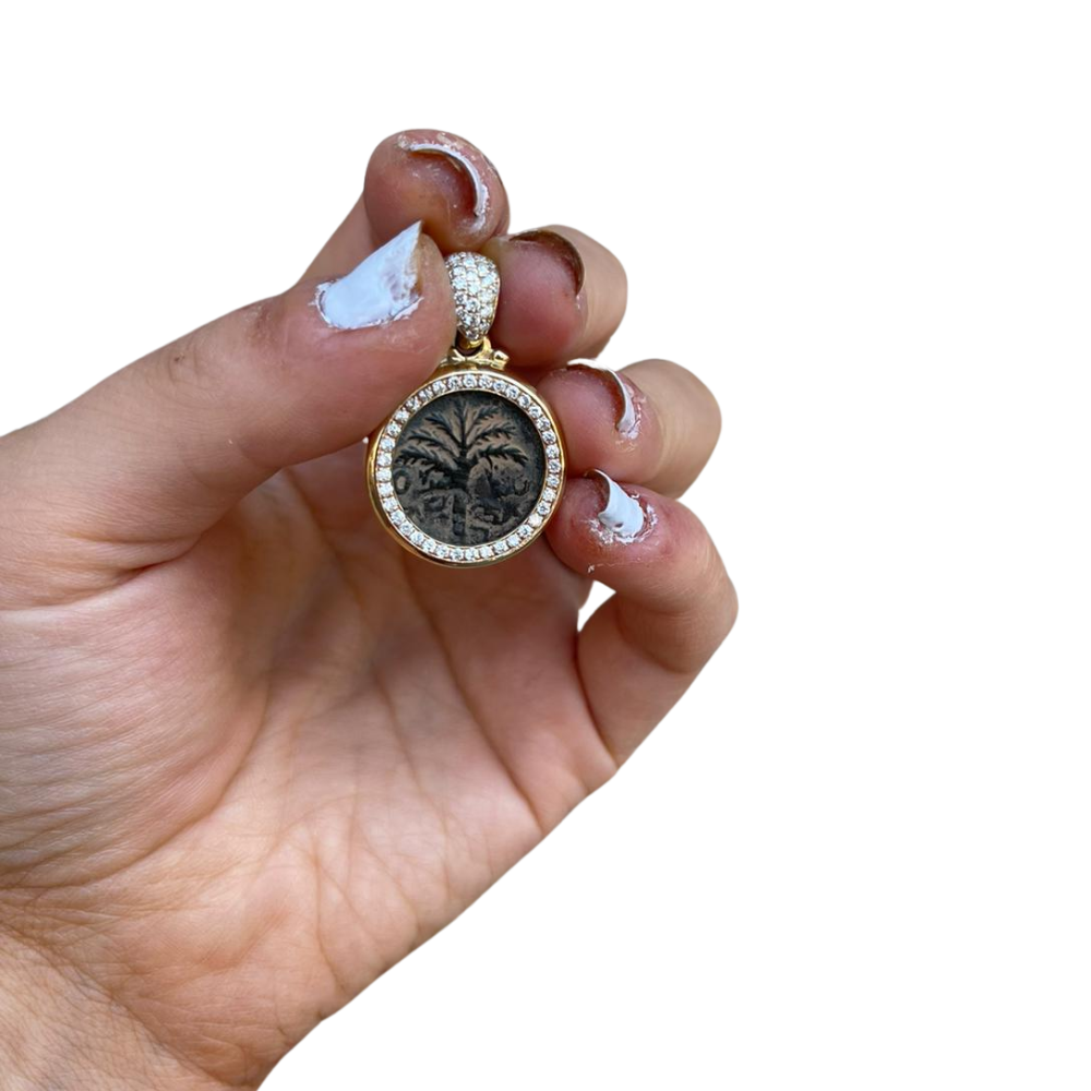 14k Gold Bar Kokhba Coin Diamond Round Pendant
