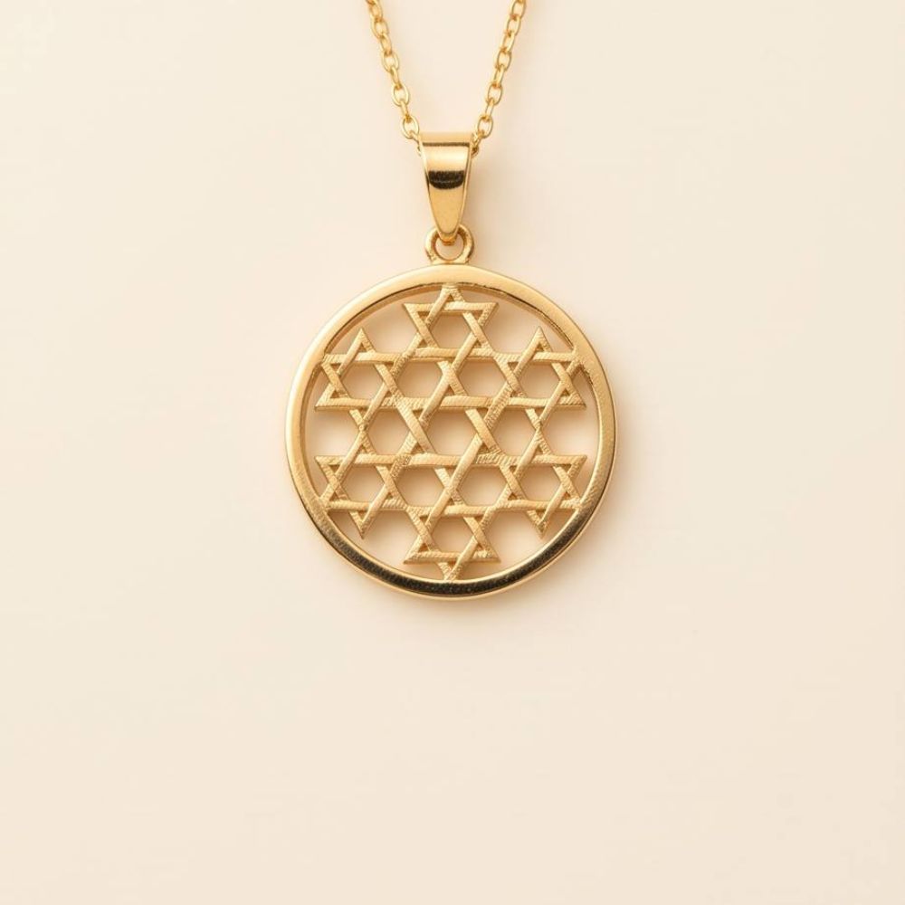 Star of David Medallion Pendant in 14K Gold