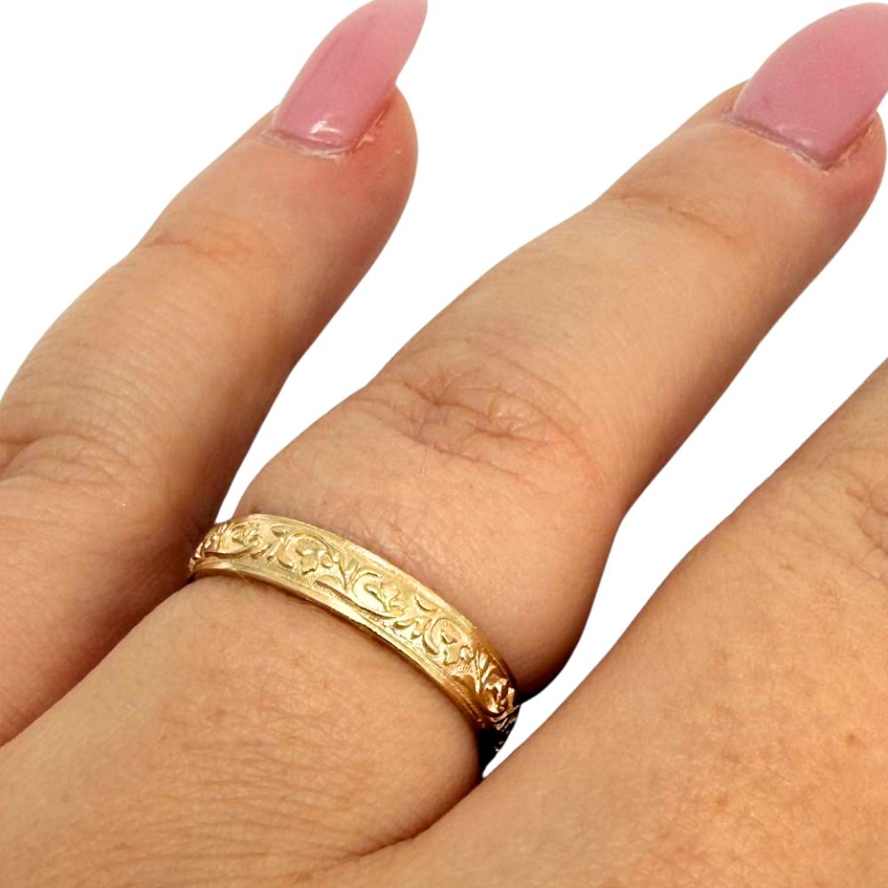 14K Yellow Gold Floral Engraved Wedding Band