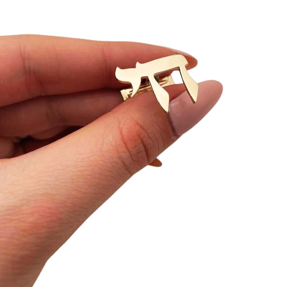 Chai Cufflinks in 14k Gold