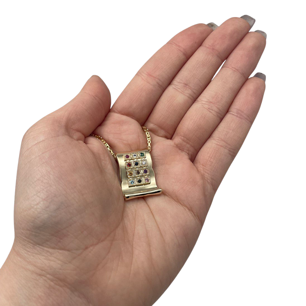 Hoshen Scroll Pendant in 14K Gold