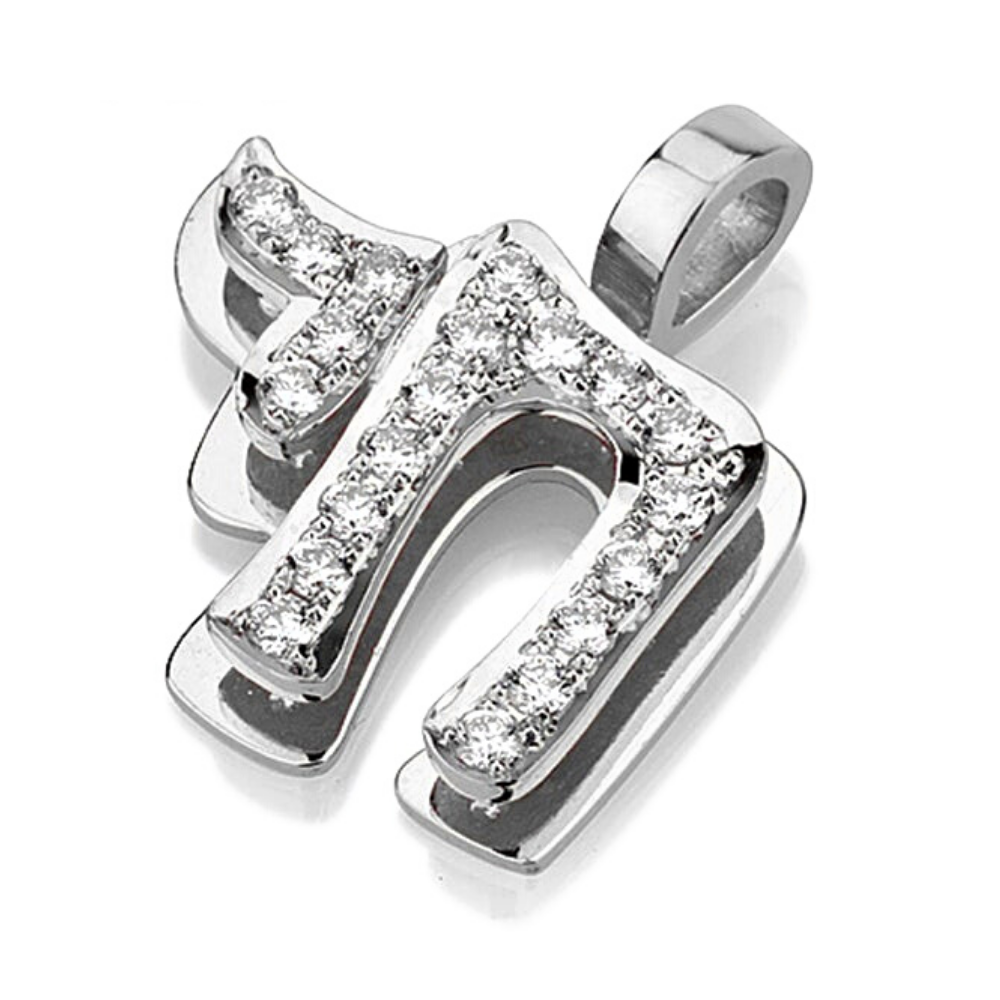 Diamond Chai Pendant in 18k Gold