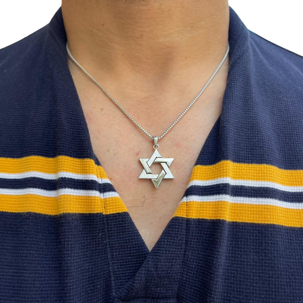 Interwoven Star of David Pendant in 14K Gold