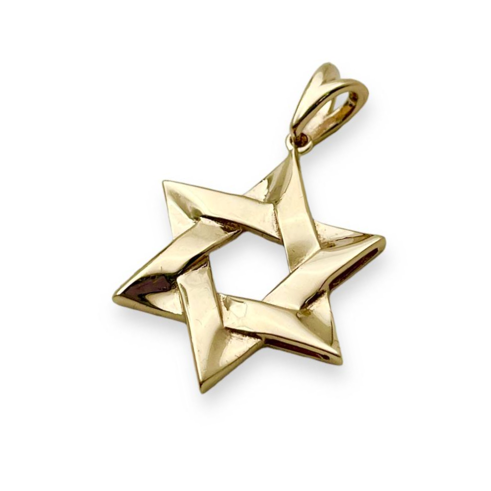 Star of David Pendant in 14K Gold Interwoven Wavy Style - 19mm