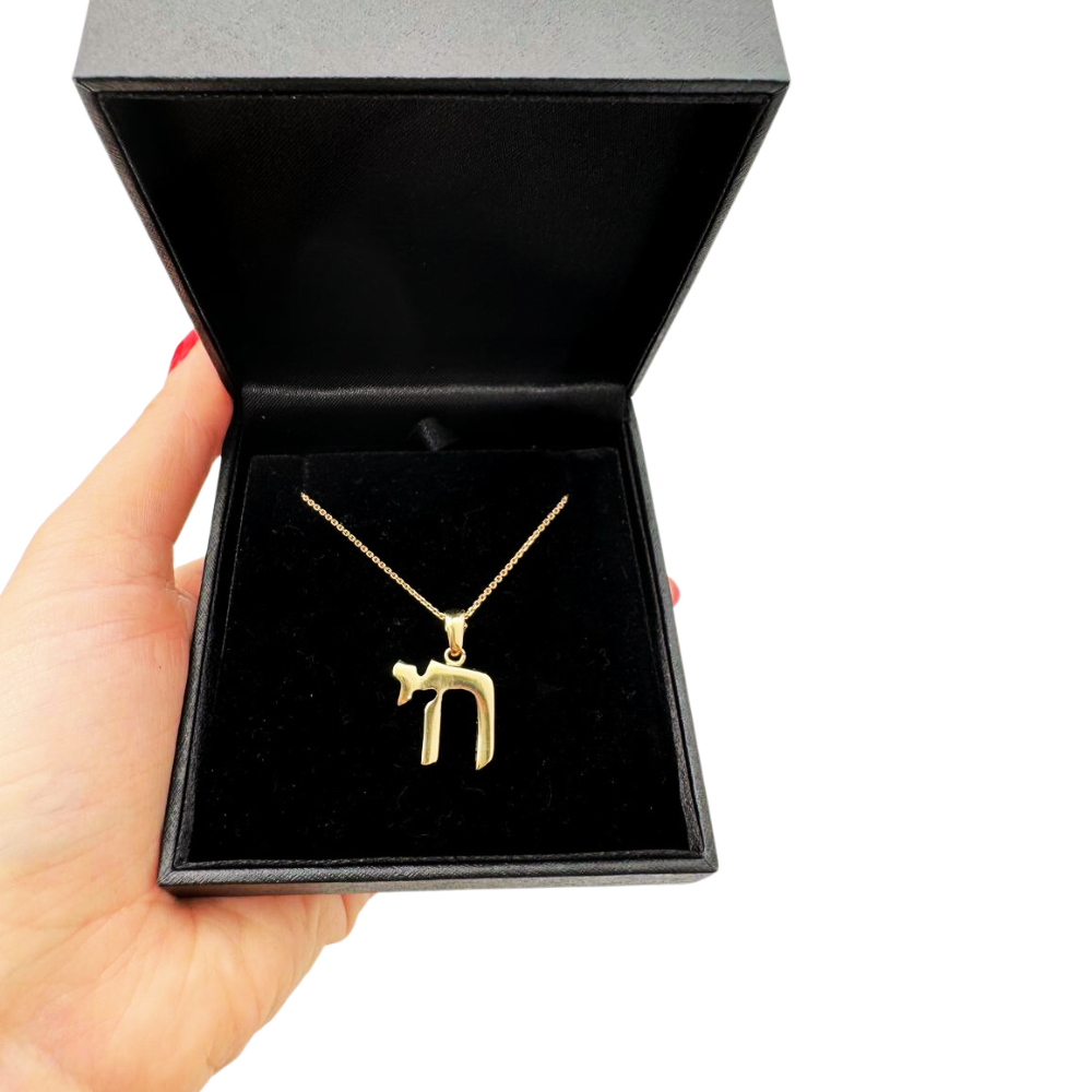 14k Gold Hai Pendant