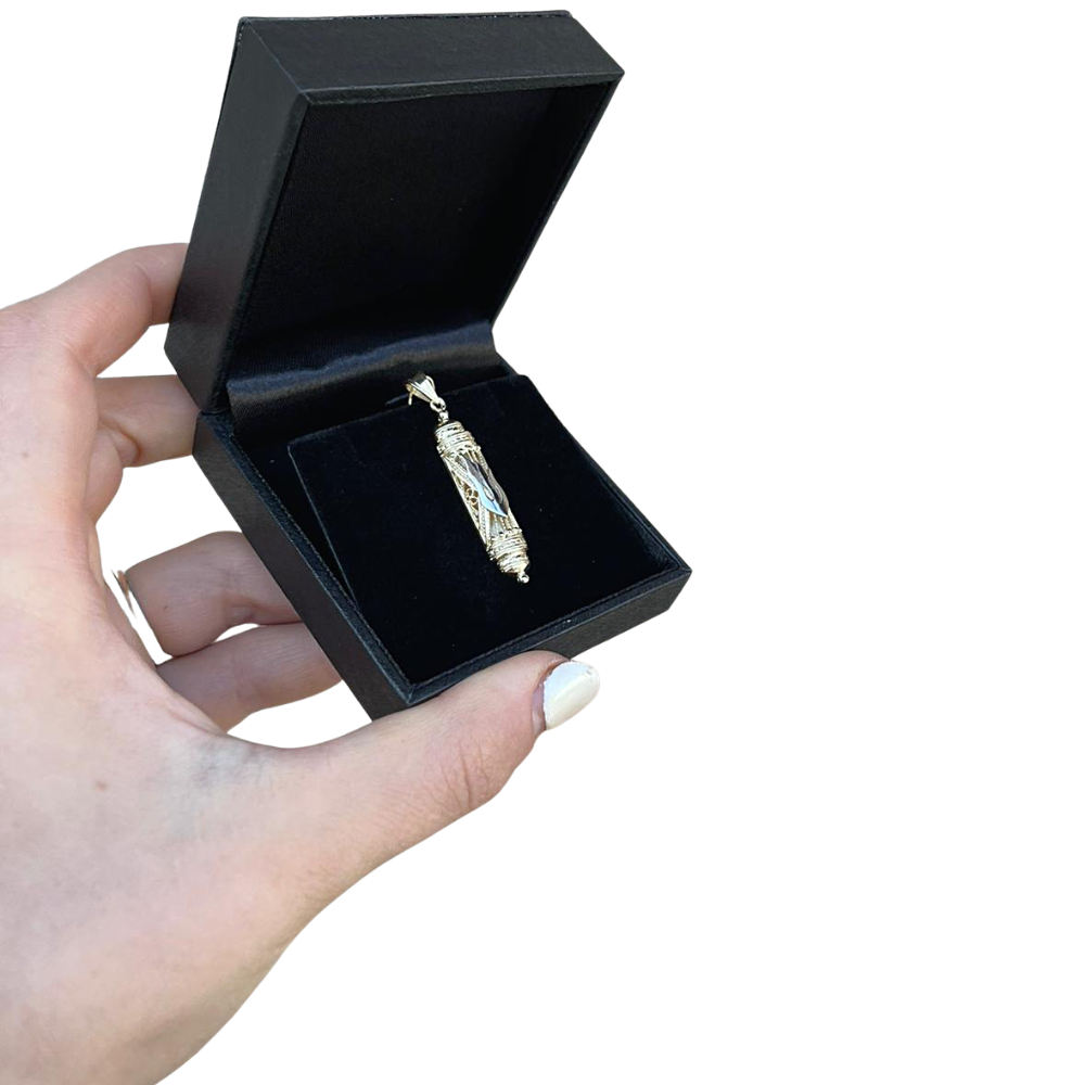 14K Gold Filigree Mezuzah Pendant