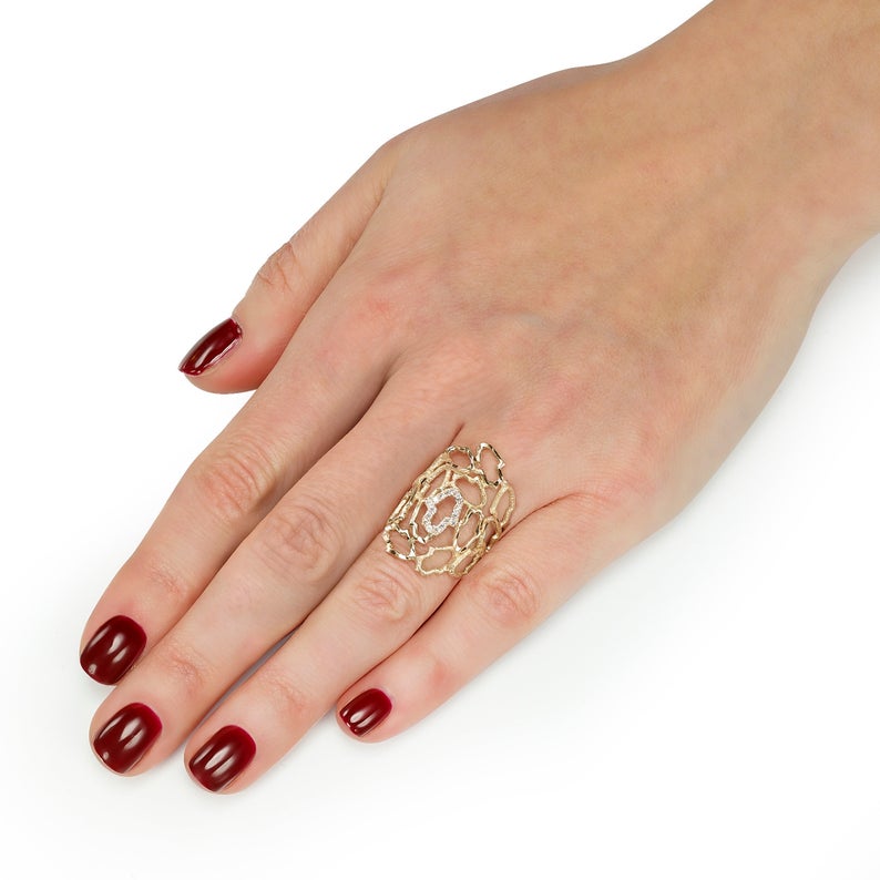 Diamond Studded Recurrent Hamsa Ring in 14K Gold