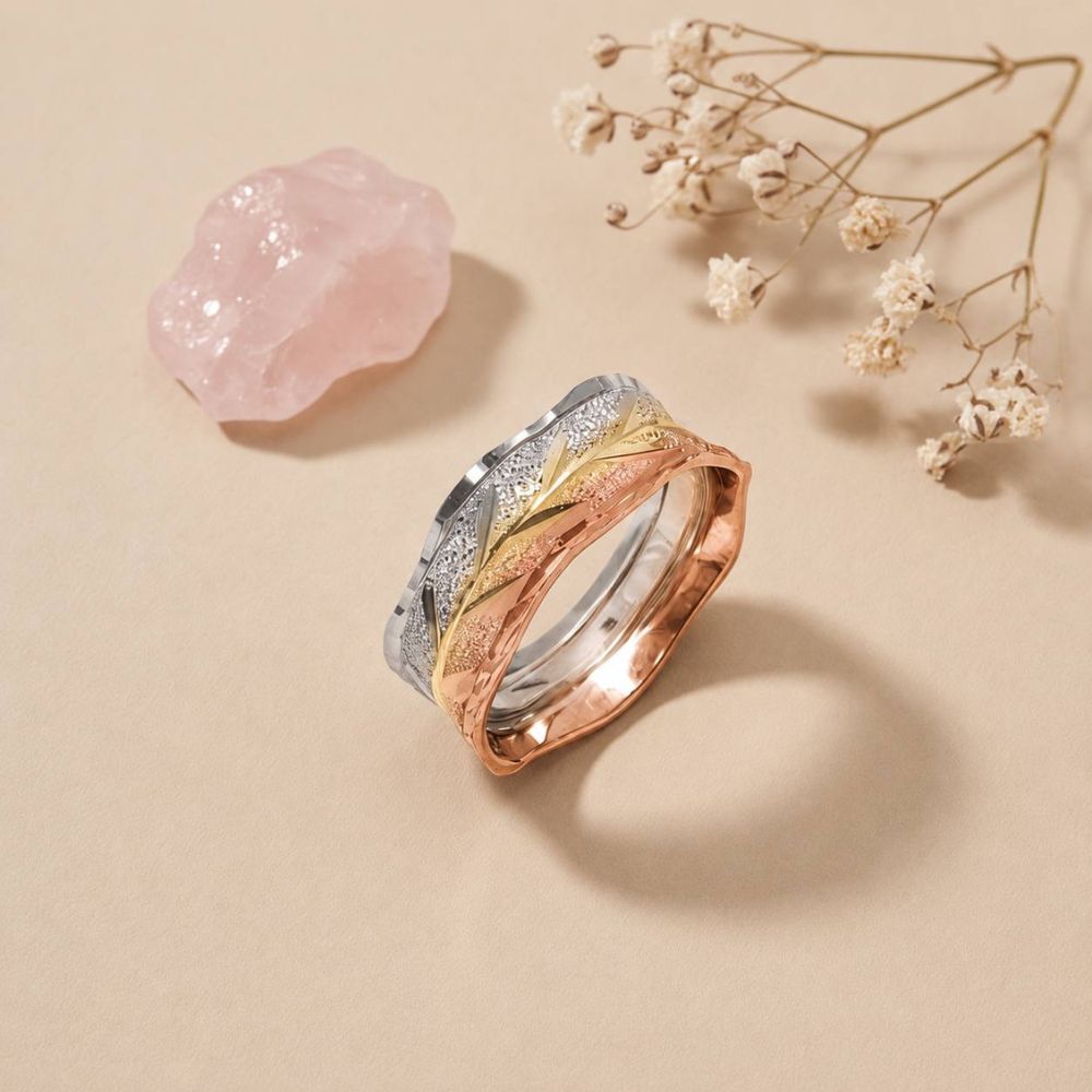 14K Tri-Color Gold Wedding Band Ring with Leaf-inspired Pattern