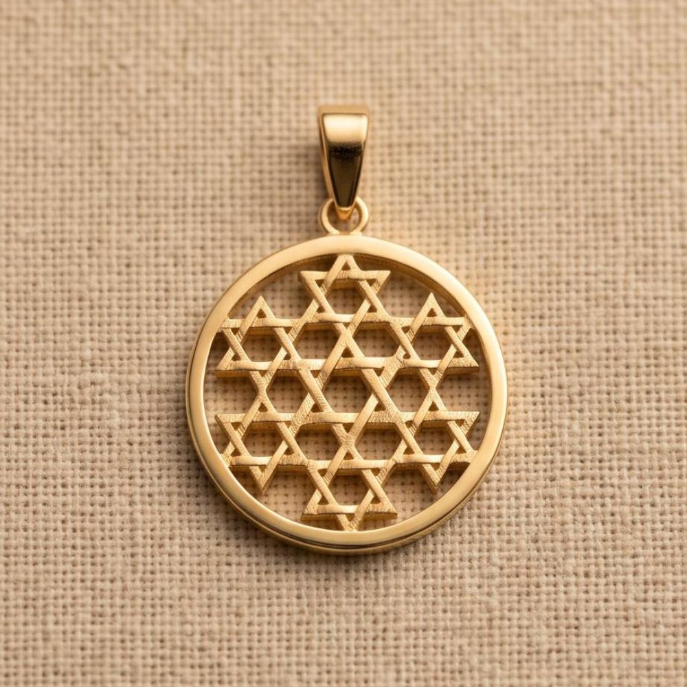 Star of David Medallion Pendant in 14K Gold