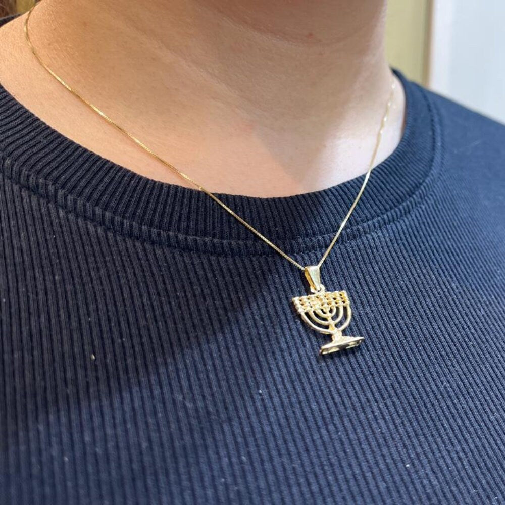 Menorah Pendant in 14k Gold