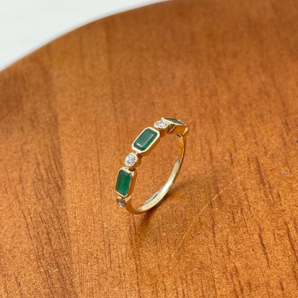 14K Yellow Gold Emerald & Diamond Geometric Band Ring