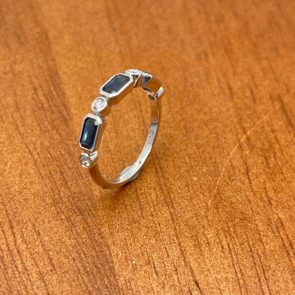 14K White Gold Sapphire & Diamond Ring