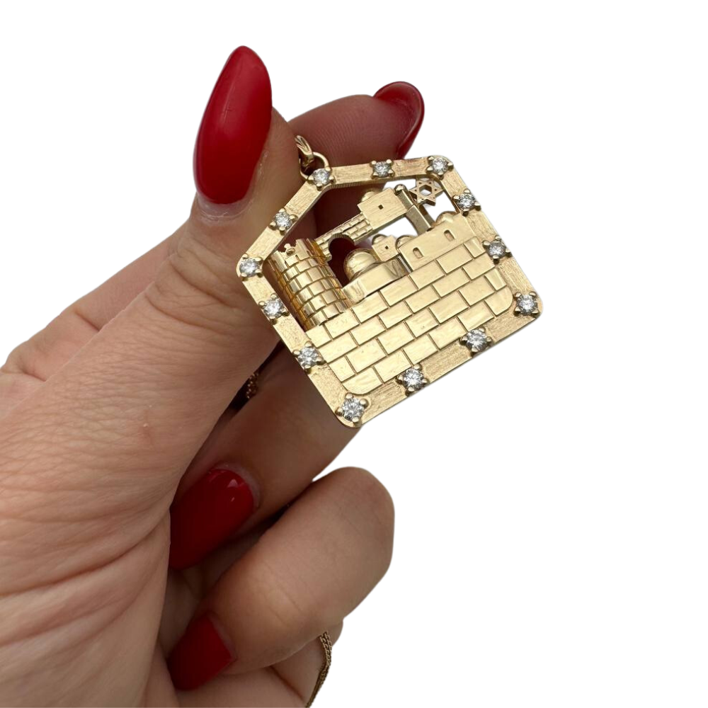 Jerusalem Skyline Western Wall Pendant in 18K Gold with Diamonds