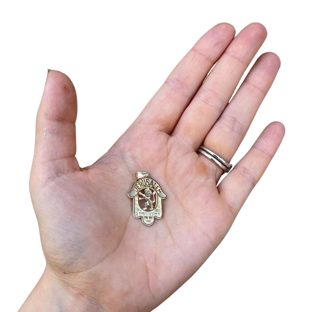 Hamsa Pendant in 14k Gold with Jerusalem, Lion and the Kotel