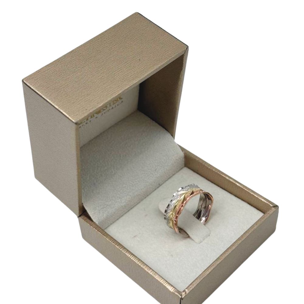 14K Tri-Color Gold Wedding Band Ring with Leaf-inspired Pattern