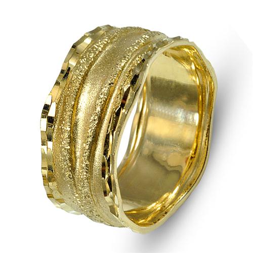 14k Gold Diamond-Cut Faceted Wedding Band