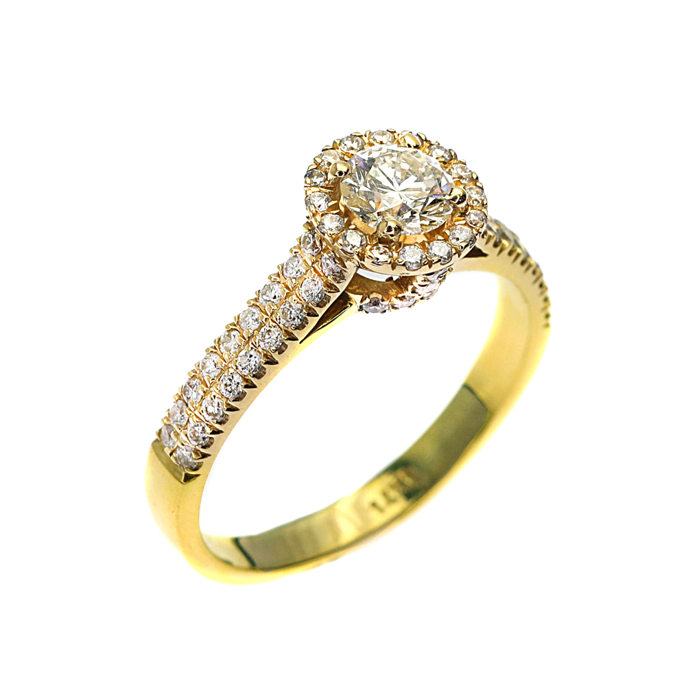 Diamond Halo Ring in 14K Yellow Gold