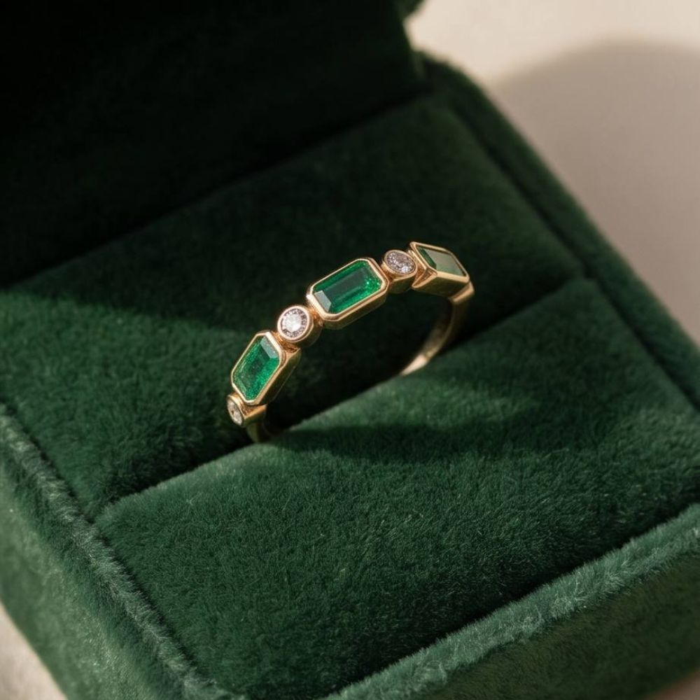 14K Yellow Gold Emerald & Diamond Geometric Band Ring