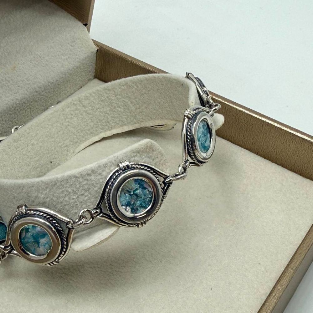 Sterling Silver Roman Glass Link Bracelet Round Station