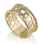 Star of David Ring in 14K Gold and Diamonds - Broad Style