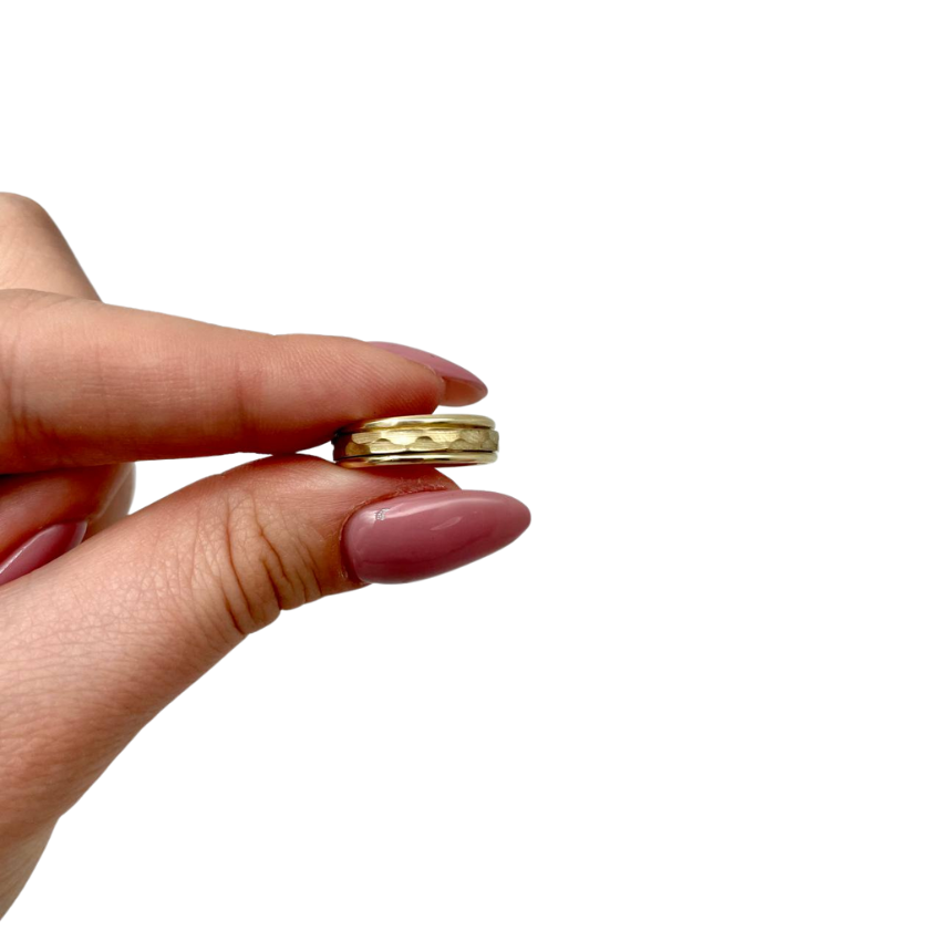 14k Yellow Gold Hammered Spinning Ring