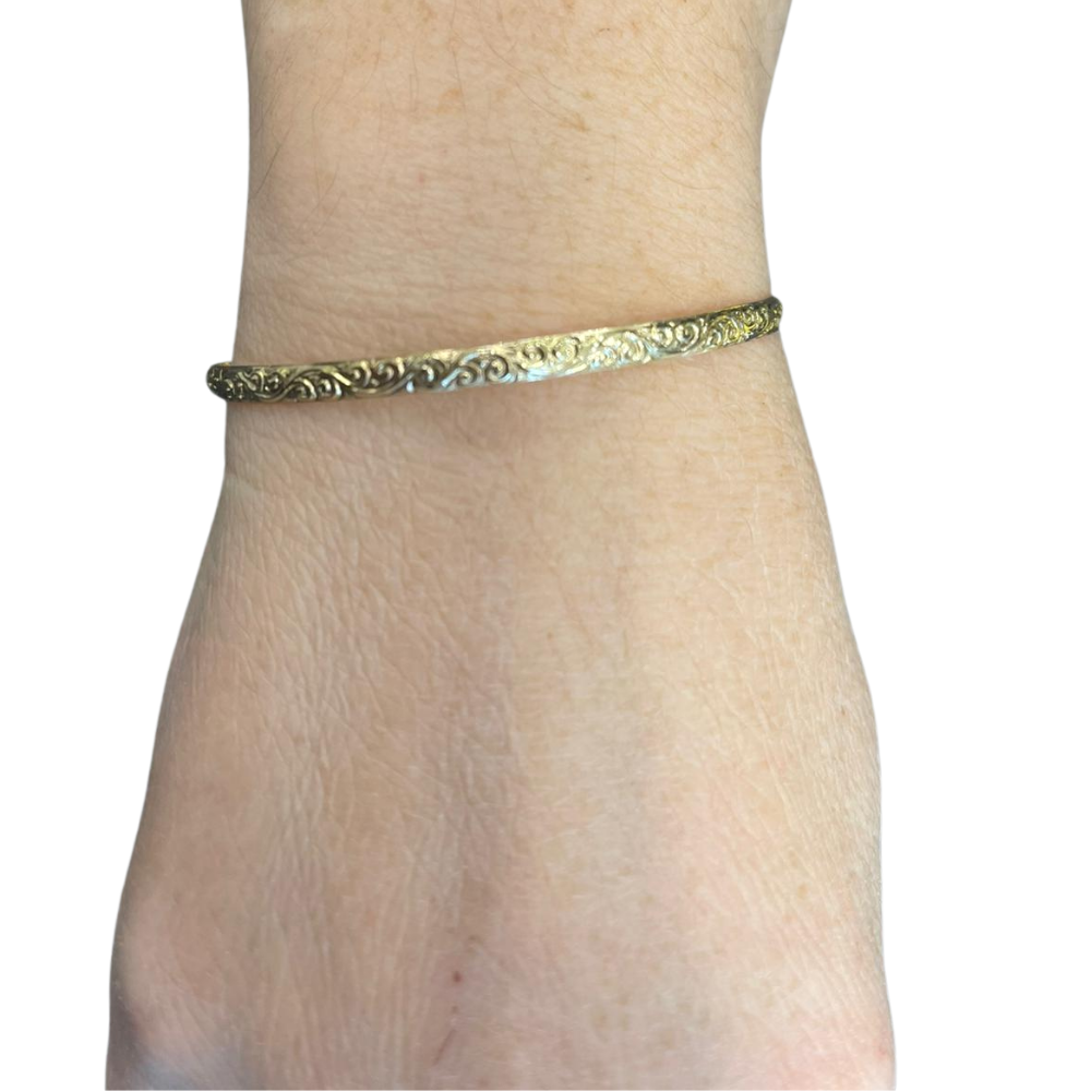14k Gold Swirl Bangle Bracelet