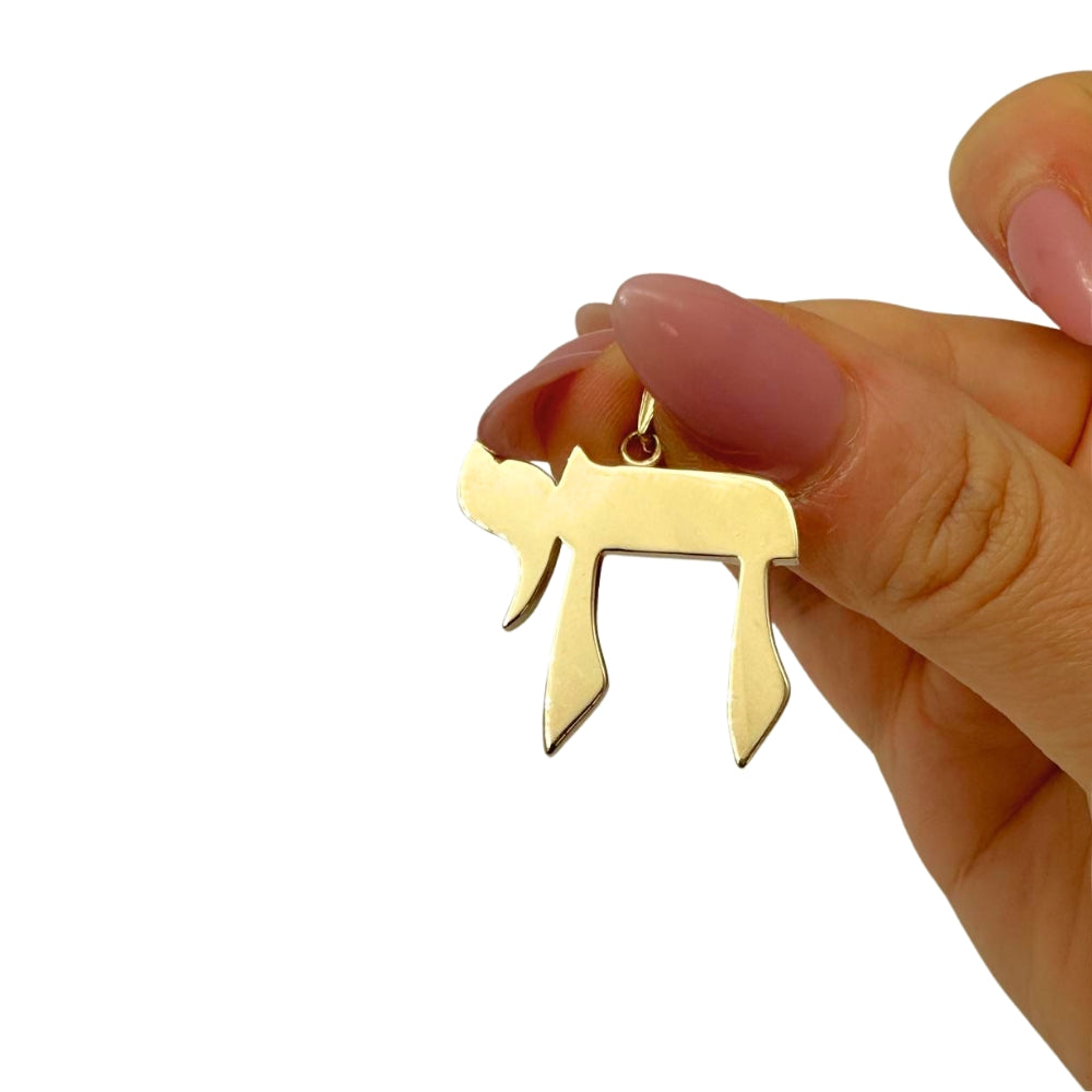 14K Gold Classic Chai Pendant