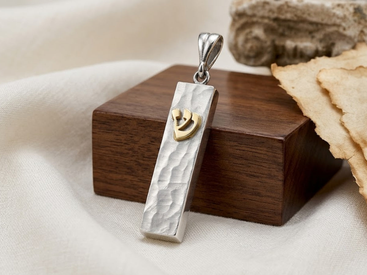 Mezuzah Pendant with Shin in 14K Gold
