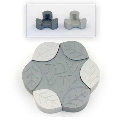 Large Leaves Candle Holders