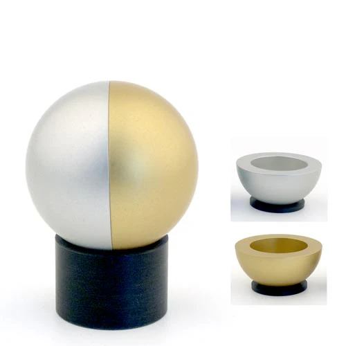 Dual-Colored Ball Traveling Candle Holders