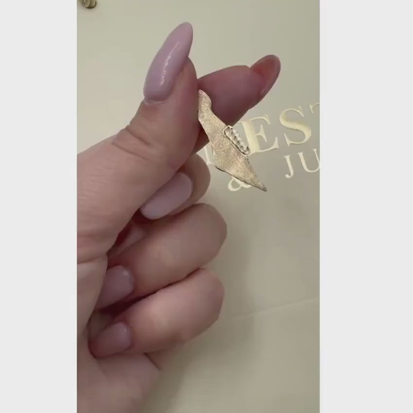 Load video: Map of Israel 14K Brushed Gold Pendant