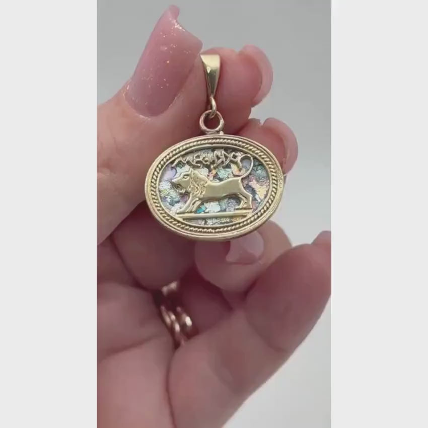 Load video: Lion of Megiddo Pendant in 14K Gold with Roman Glass